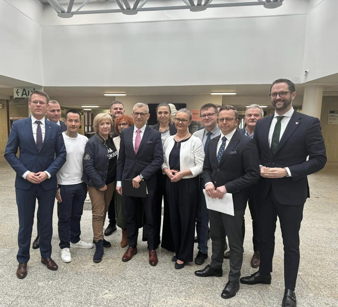 Read more about the article Dzisiejsze posiedzenie Łódzkiego Zespołu Parlamentarnego w Centrum Zdrowia Matki Polki