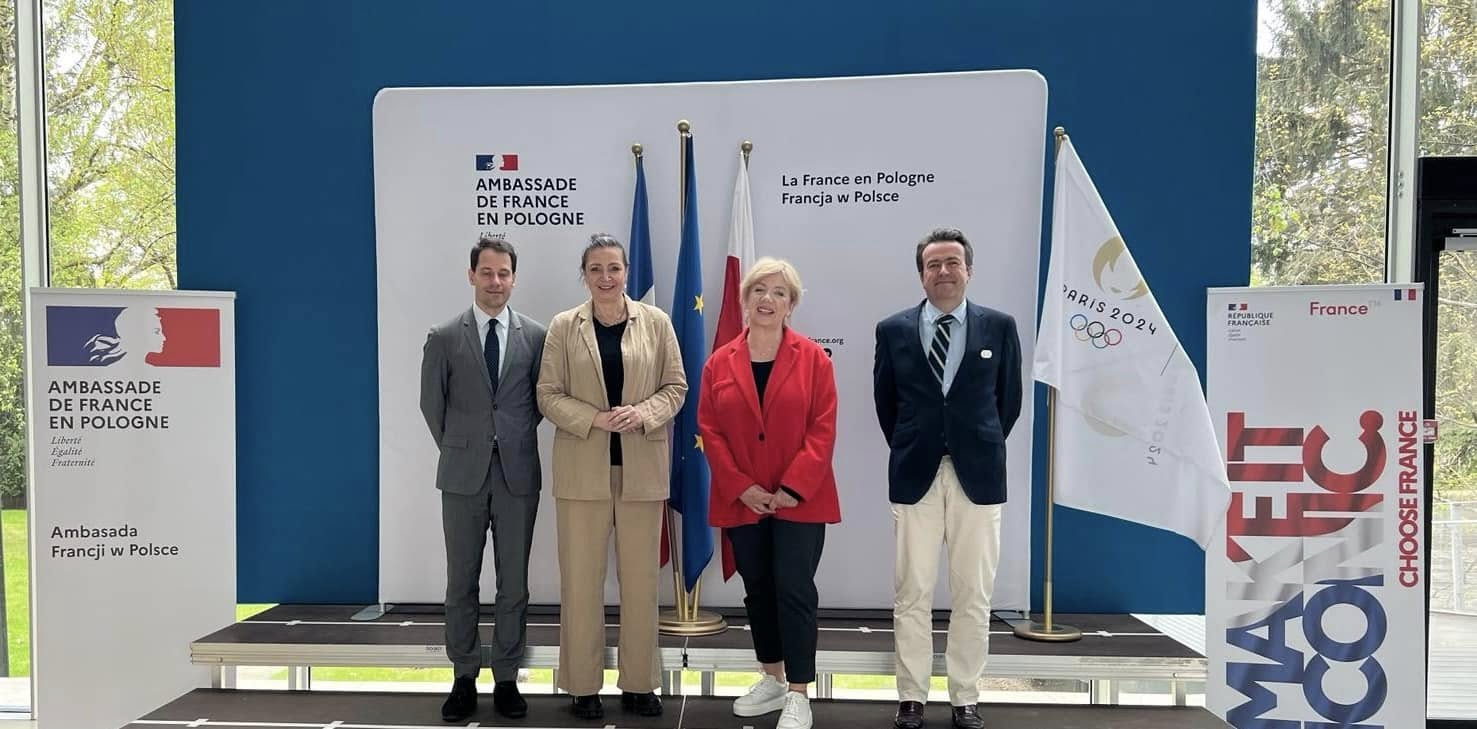 Read more about the article To było bardzo dobre i obiecujące spotkanie z Agnieszka Hanajczyk w Ambassade de France en Pologne