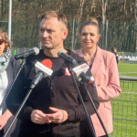 Minister Sławomir Nitras ogłasza w Koninie pierwszy program dofinansowania szkolenia piłkarskiego kobiet.