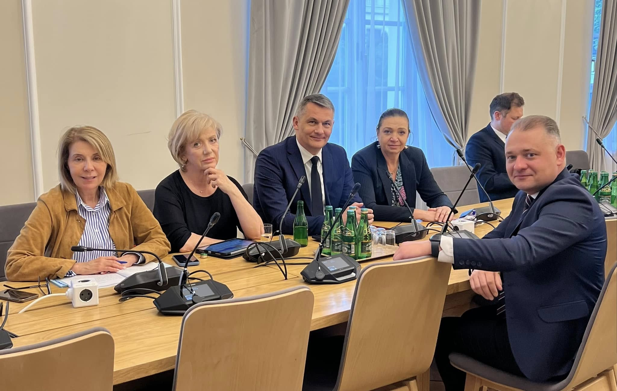 Read more about the article Taką mamy dzisiaj silną ekipę na Komisji Ustawodawczej