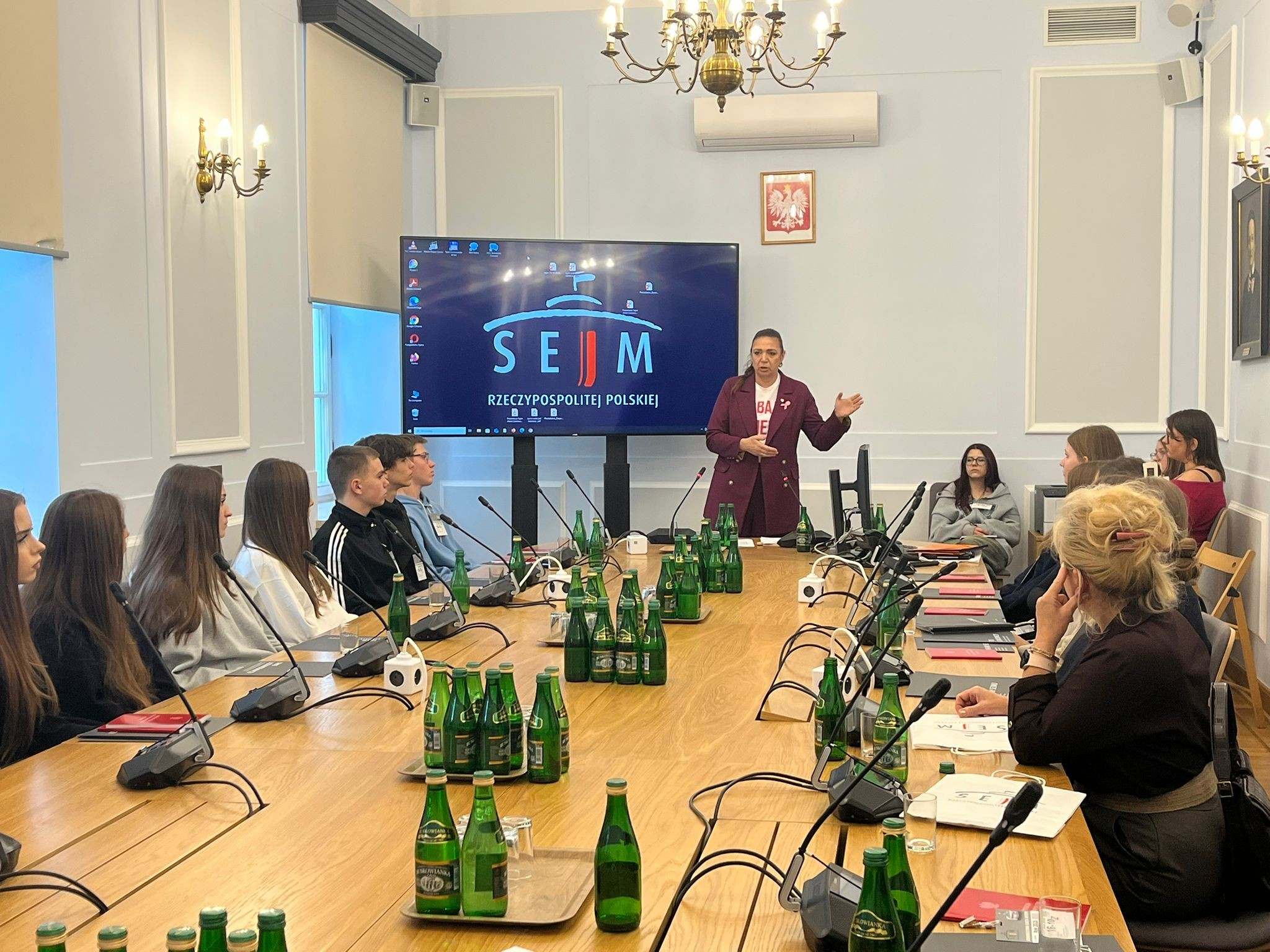 Read more about the article Spotkanie z młodzieżą w Sejmie